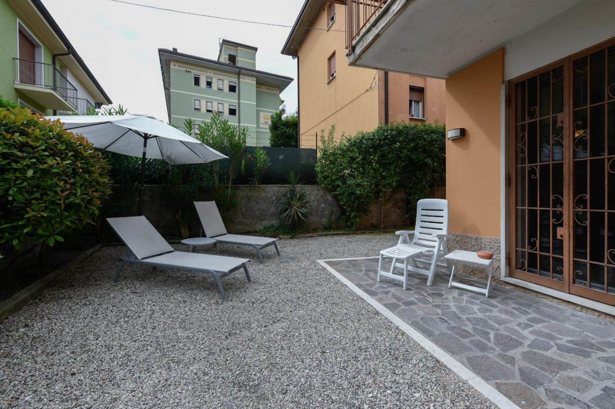 Garden Apartment Bardolino Exteriör bild